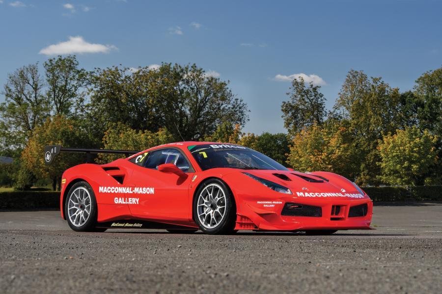  Ferrari 488 Challenge 2017 года  (фото 28 из 38)
